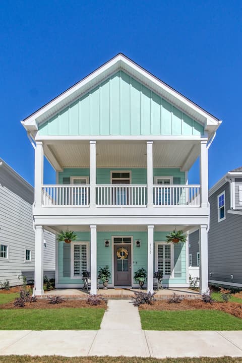 Top performing Airbnb: The Sea Glass Cottage in Crystal Coast