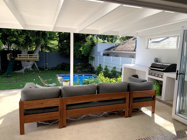 Family friendly 3 bedroom home with solar. gallery image 3