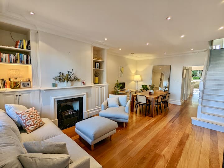 Charming & serene Victorian terrace in Waverley Houses for Rent in