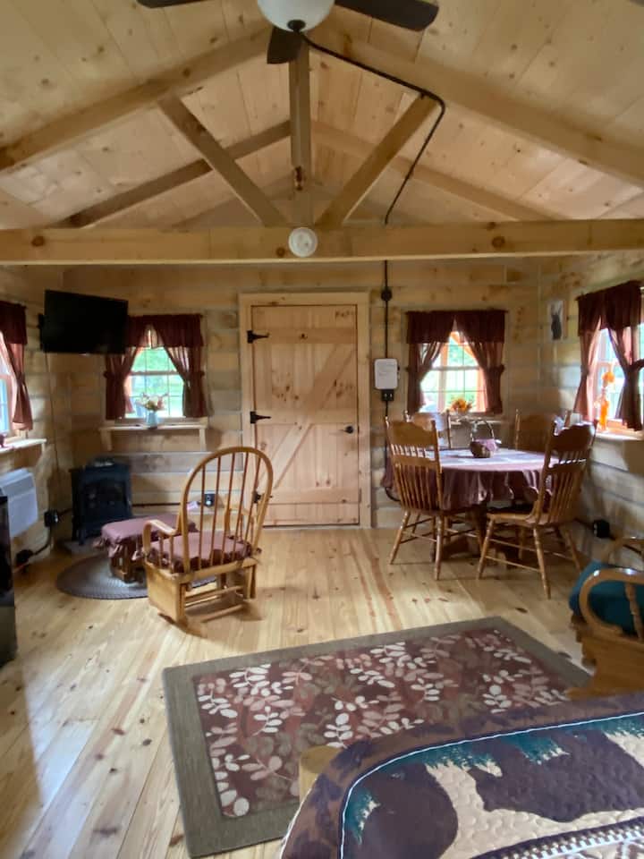 The Rustic Moose Cabin With Hot Tub On Grounds - Indiana