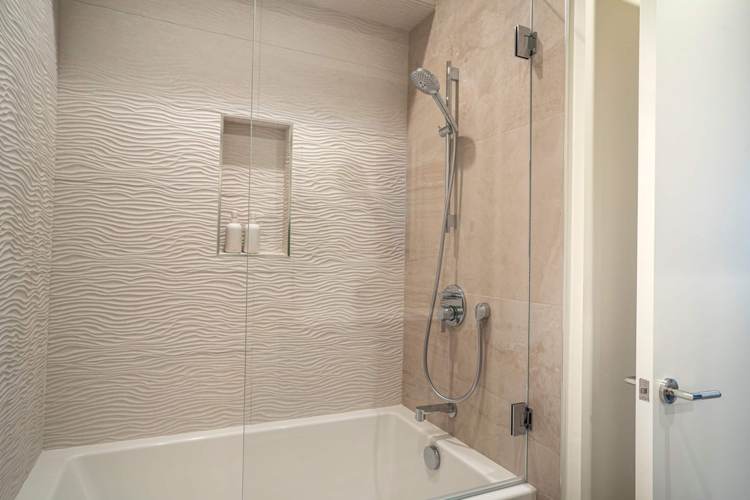 Condo in San Francisco · ★4.91 · 4 bedrooms · 4 beds · 4.5 baths - Image 21