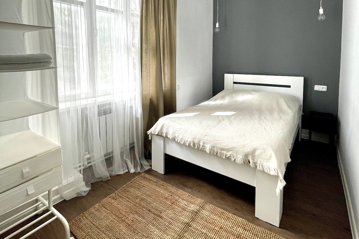 غرفة النوم 2