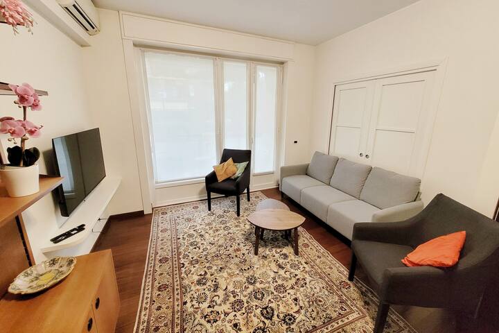 Milan San Siro cosy flat in the squirrels’ garden