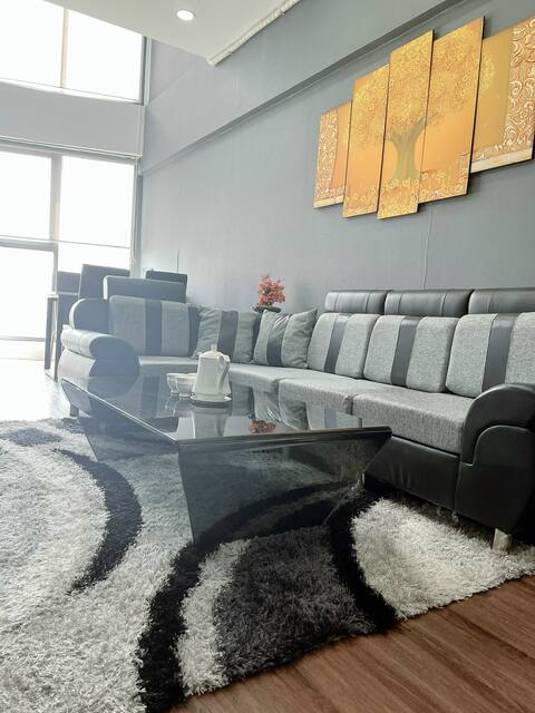 Serviced Apartment similar to 5 stars Hotel