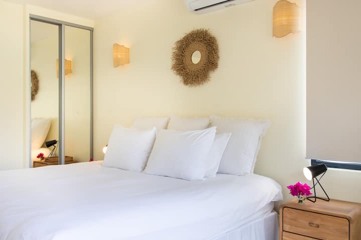 Chumba cha kulala Kushoto, Kitanda cha King Size