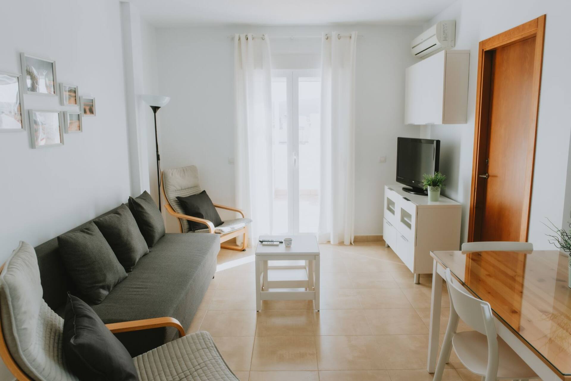 Two-bedroom ZHR1 penthouse with terrace