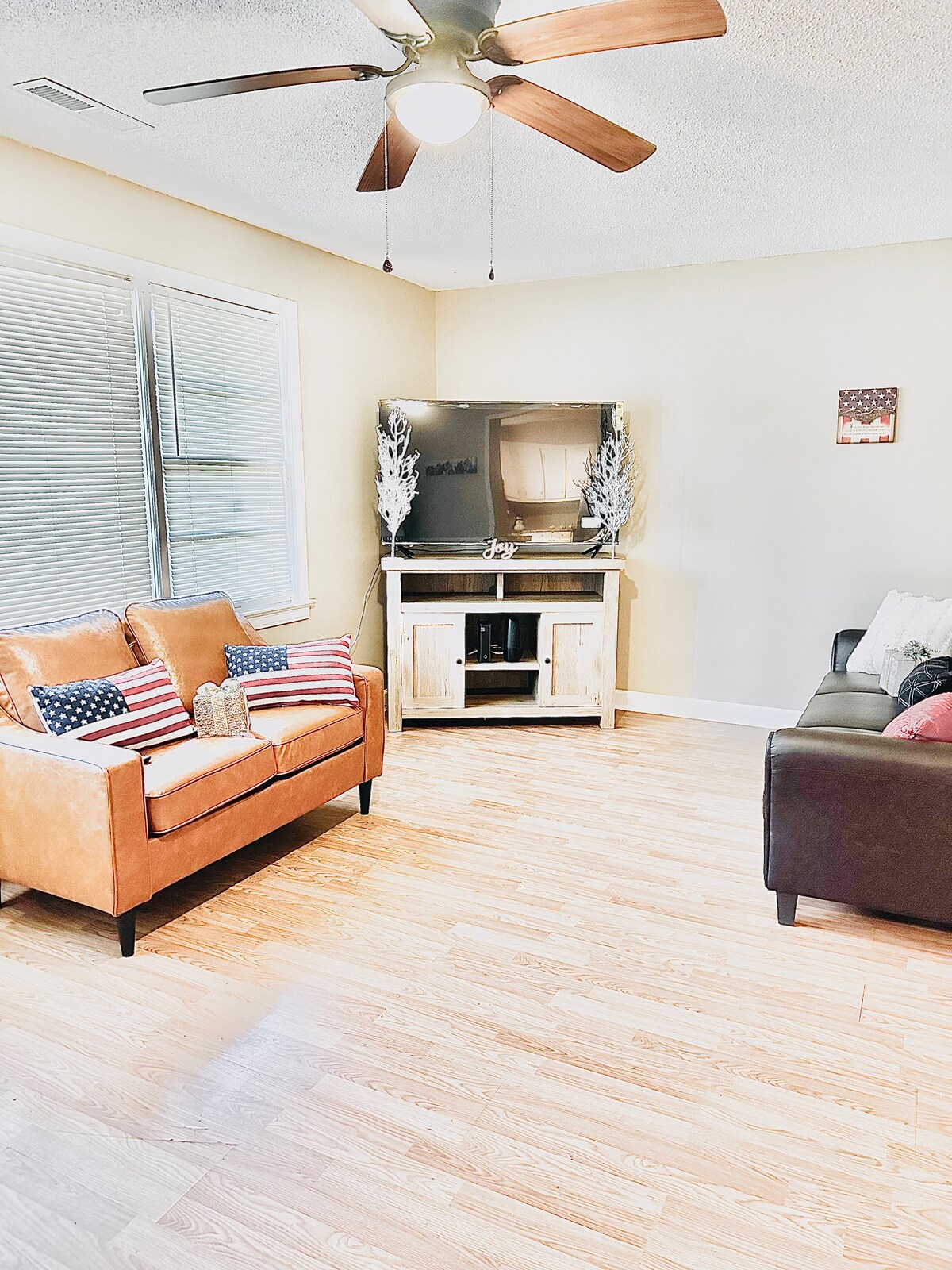 Beautiful & Charming Cottage Houses for Rent in Hueytown, Alabama