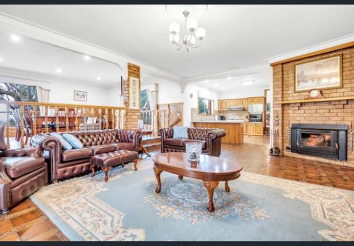 Deluxe five bedroom country home.