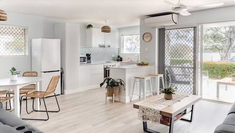 River Front Unit - King bed - Great Views