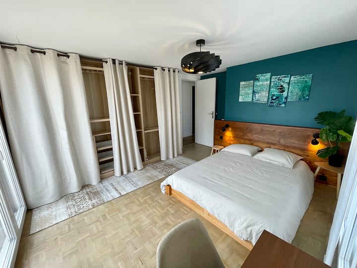 Bright Apartment for 7 persons + secure parking Apartments for Rent