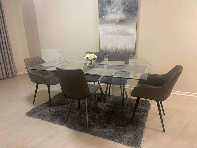 Lovely 3-bedroom self-catering apartment with pool gallery image 2