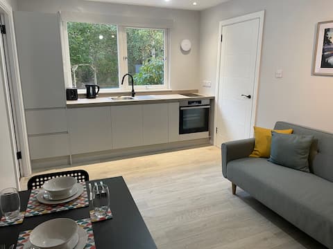 Popular Airbnb listing: Apartment in Carrbridge, near Aviemore in Duthil And Rothiemurchus