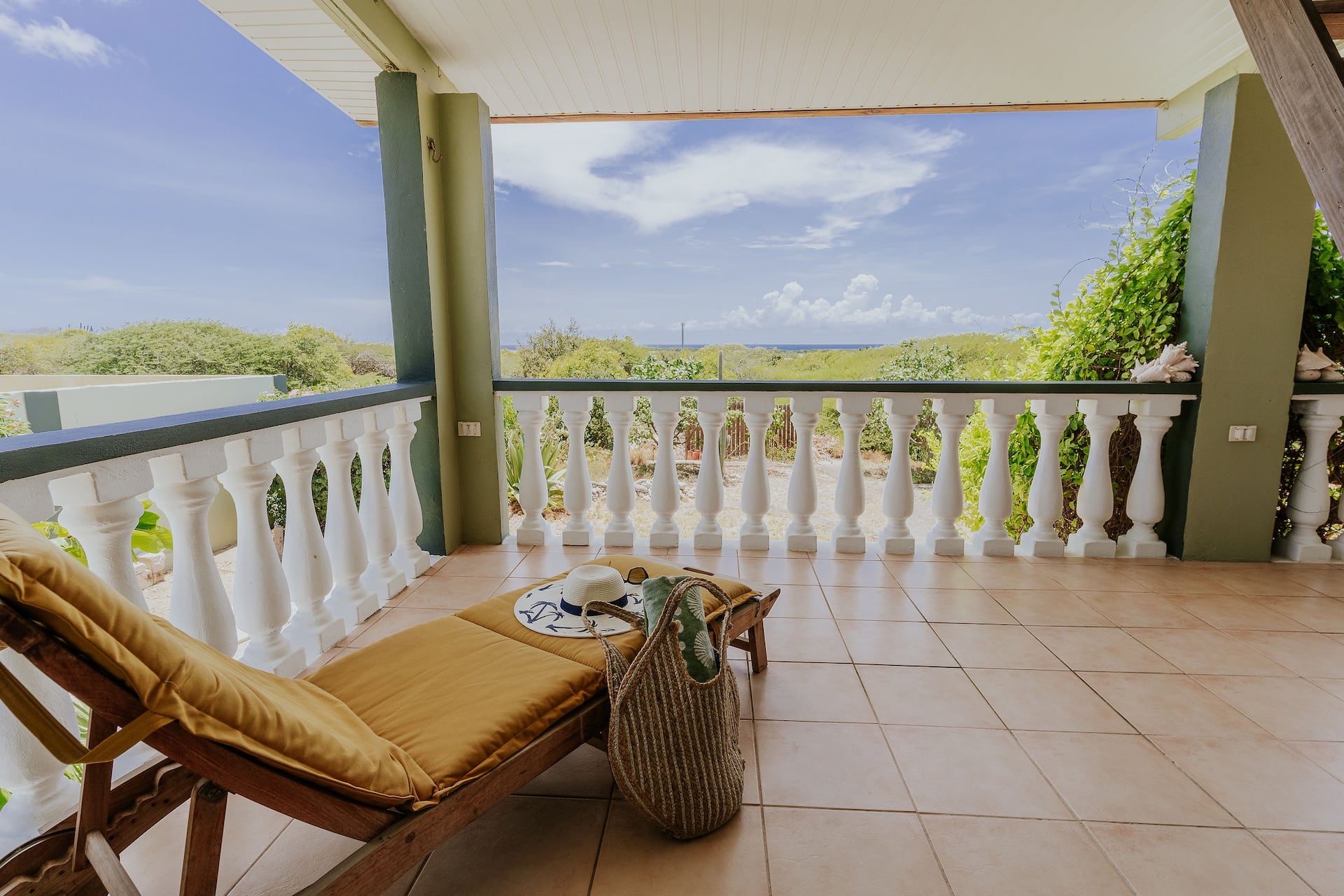 Panoramic view, 5 min drive to the beach