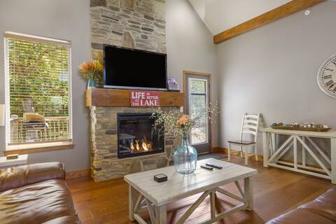 Family & Golf Friendly 7br Home 2 pools/splash pad