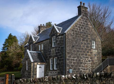 Kilmory, lovely 2-bedroom loft in the Highlands