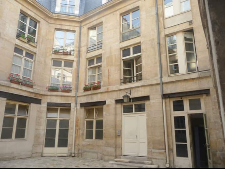 Cozy Studio In The Heart Of Paris - Paris