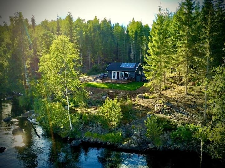 Water front scandinavian Forest View no neighbors