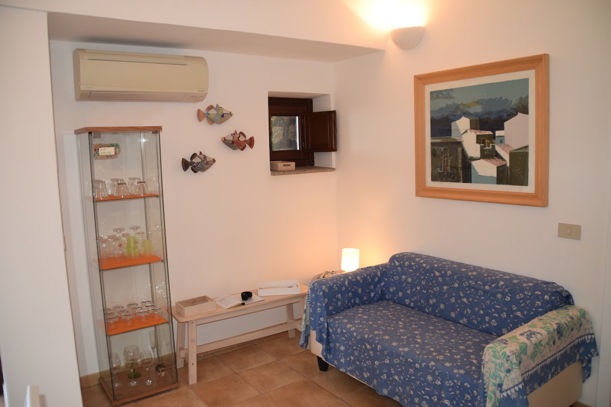 Annuncio Airbnb popolare: Sea view damuso with private pool a Pantelleria