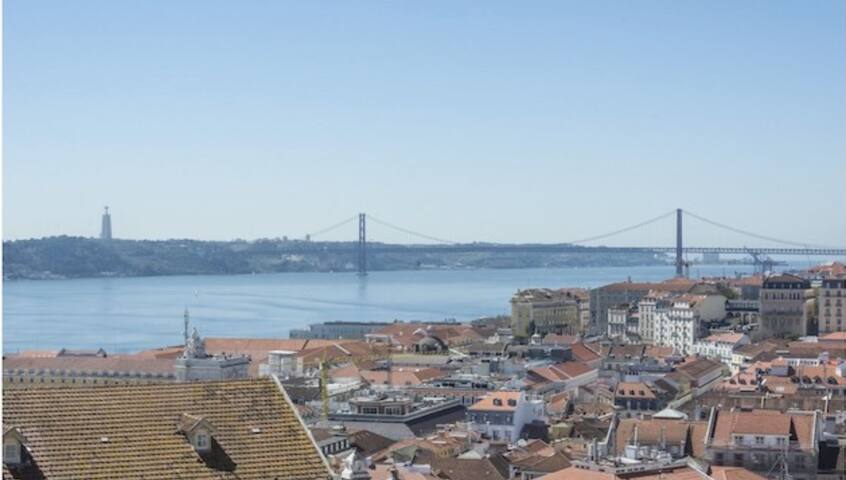 Casa do Castelo-Superior House by HomeWith a View gallery image 3