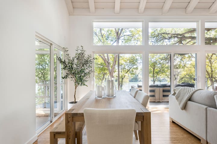 Modern Lakefront Home with Stunning Views! gallery image 5