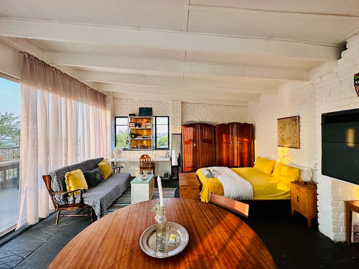 1-bed Loft Apartment With Amazing City Views - Johannesburg