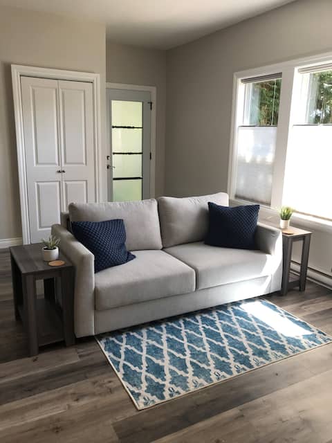 Dragon Fly retreat lakeside suite