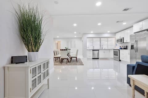 Beautiful & Peaceful 4 Bedroom Home With a Pool