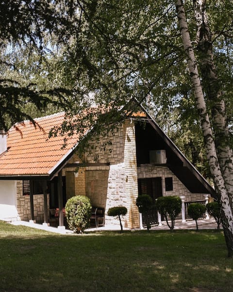 Cottage near Takovo, Stara Strega 1