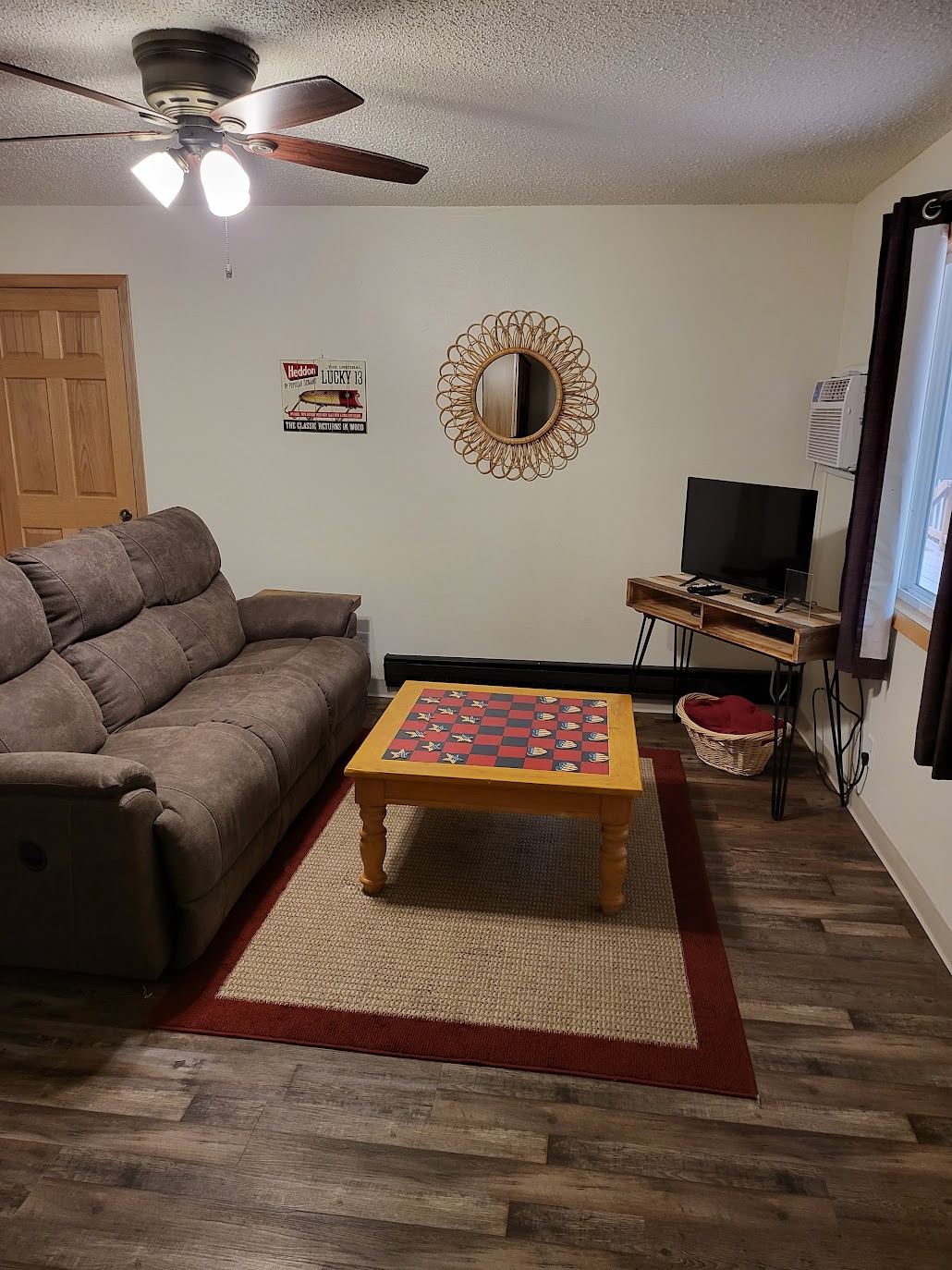 Escape to the Northwoods of Onalaska! 8 - Apartments for Rent in