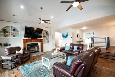 Successful Airbnb property: Take A Breath - Unwind With A Spectacular View in Alexander City
