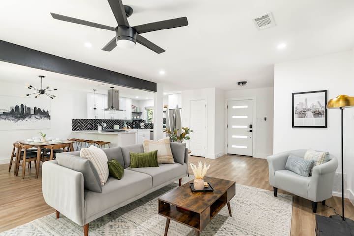 Zen Austin Retreat | 3BR•King Beds•Fast Wi-Fi•Yard