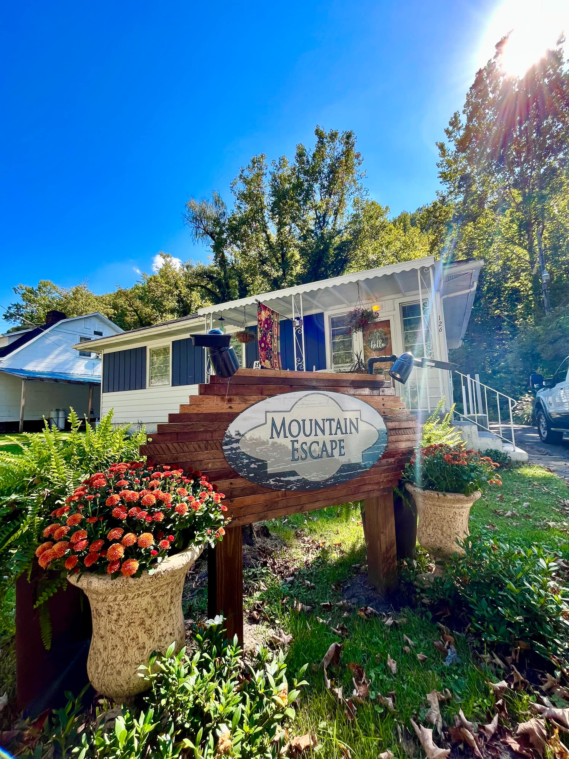 Cozy 3-BR 2-bath cottage near highest point in KY