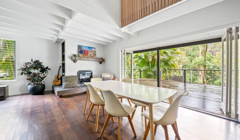 treehouse retreat gallery image 4