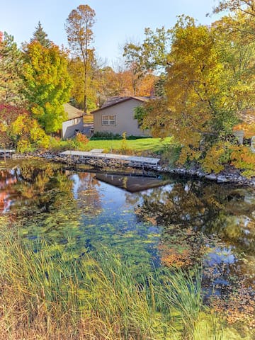 Lakefront Getaway | 3BR, Kayaks, Dock & Firepit