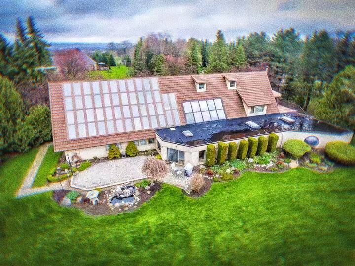 Villa 8200 sft w Half price for weekday! Villas for Rent in Kettleby