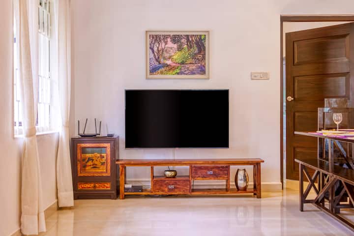 Living room image 1