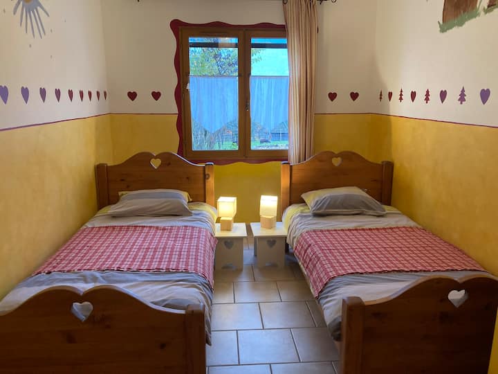 საძინებელი 1