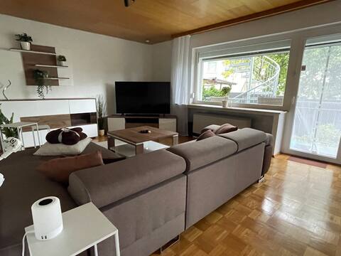 Large, bright& fully furnished.ETW+Parkpl.,Terrasse&Garten