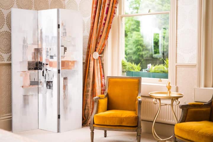 Deluxe Room - Bath
