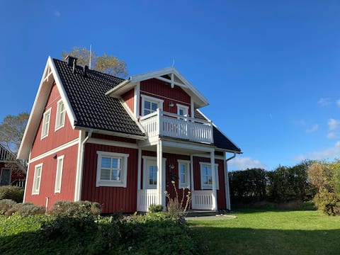 Erfolgreiche Airbnb-Immobilie: Cozy, light-filled Swedish house in Mönchgut