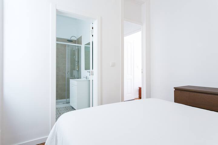 Fantastic Apartment with balcony – City Center gallery image 4