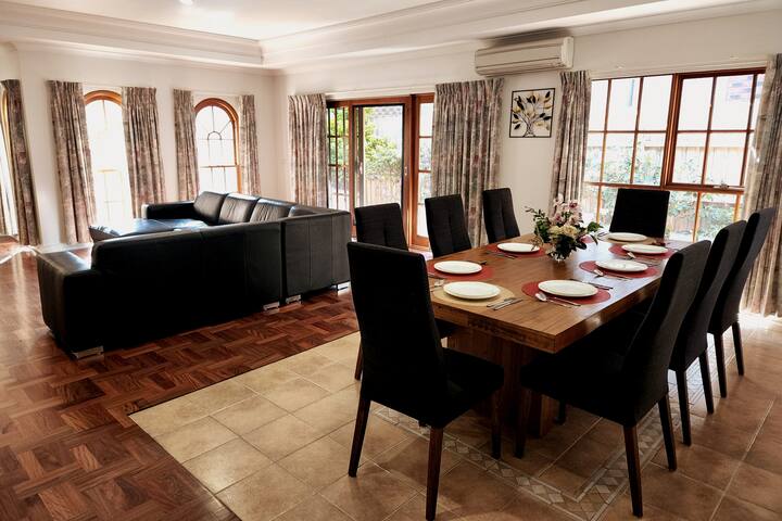 Bayside Deluxe Mansion gallery image 2