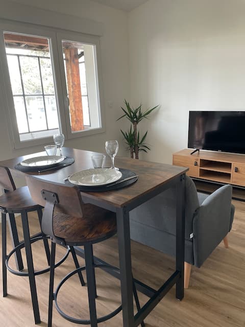 Propriété Airbnb réussie: Résidence Pelloutier 2-bedroom apartment (C) à Vénissieux