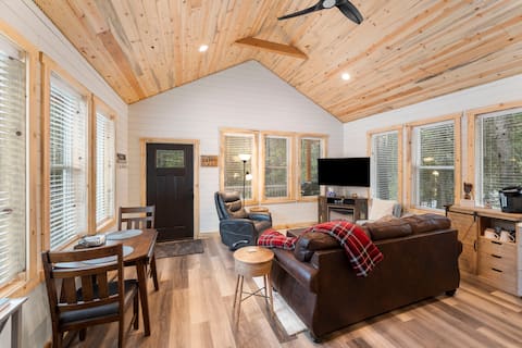 Popular Airbnb listing: Make-a-Memory in Bigfork