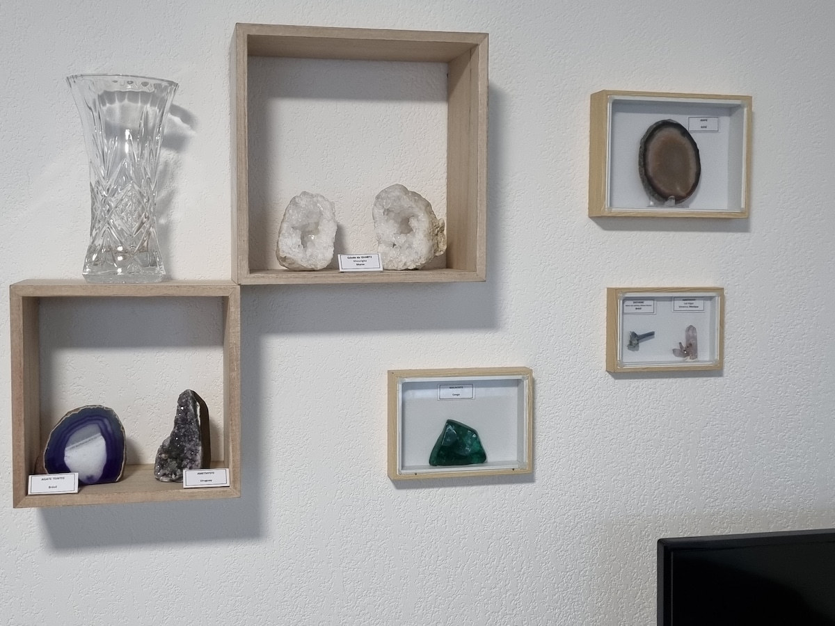 Leistungsstarkes Airbnb: Beautiful F3 apartment in residence with parking in Vichy