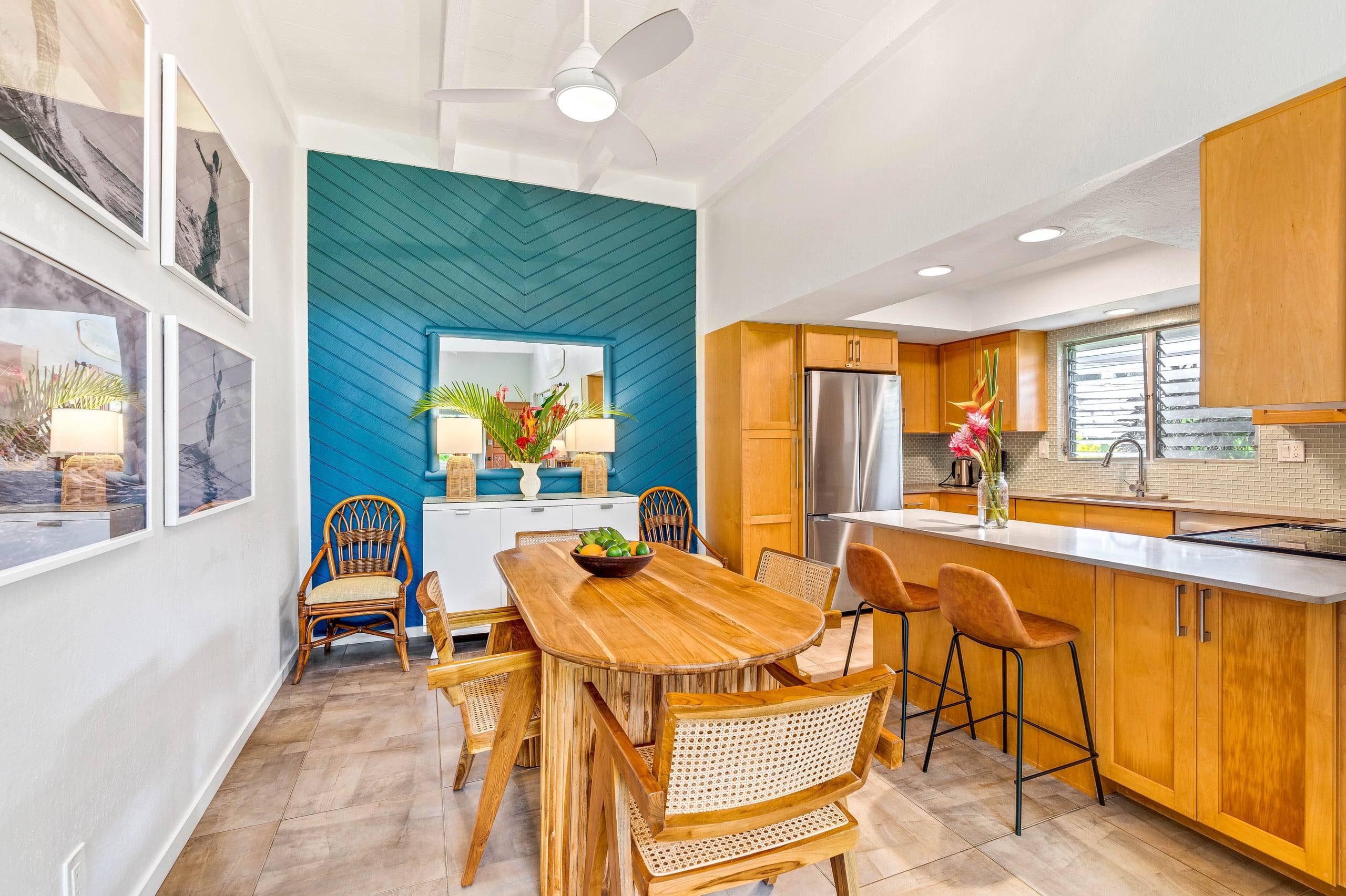 Airy, designer 2 BR w/ 2 lanais close to beaches - Photo 7