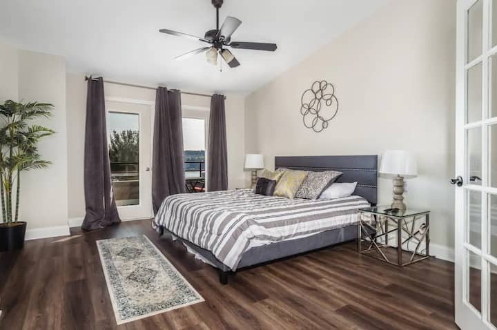 غرفة النوم الرئيسية