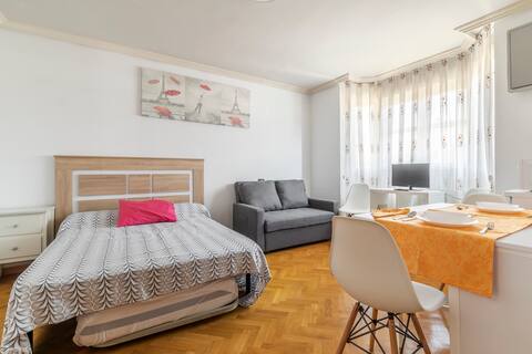 25 m2 independent room with private bathroom