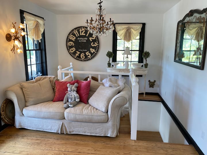 The White House~ 
French Country Historic Elegance - Sutter Creek, CA