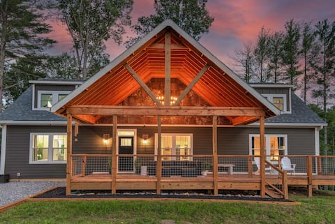 Top performing Airbnb: Hot tub-Pool table-Arcade-10mins to Biltmore-Grill in Fairview